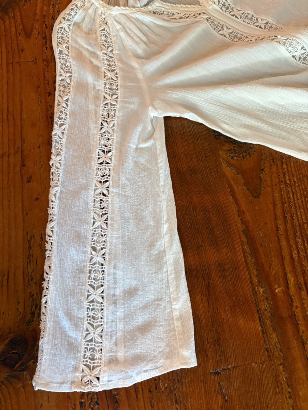 Mod Goddess 100% Cotton White Boho Embroidered Blouse Size Medium Gauze - Picture 6 of 10